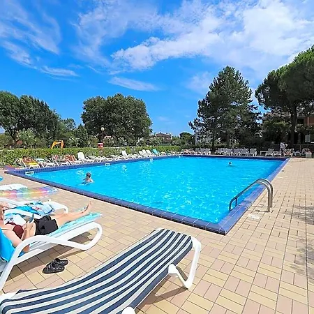 Quiet With Private Garden And Shared Pool By Beahost * Бибионе